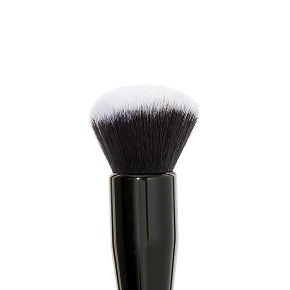 e.l.f. Ultimate Blending Brush, Dome-Shaped Makeup Tool - Picture 3 of 4